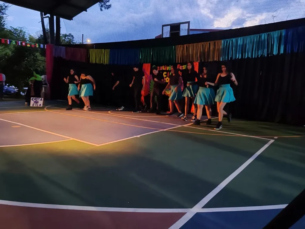 Festival de la creatividad Una Tradición que Despierta el Talento Estudiantil CIC