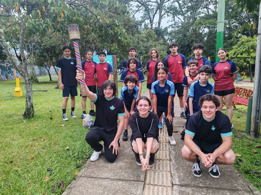 El Turno de la Independencia en Costa Rica: Una Tradición que Inspira en el Colegio